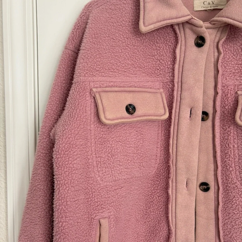 Chelsea & Violet Women’s Pink Heavy Button Down Double Pocket Sherpa Shacket - L - Picture 2 of 8